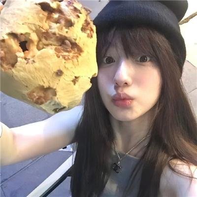 迎风伫立的狮子